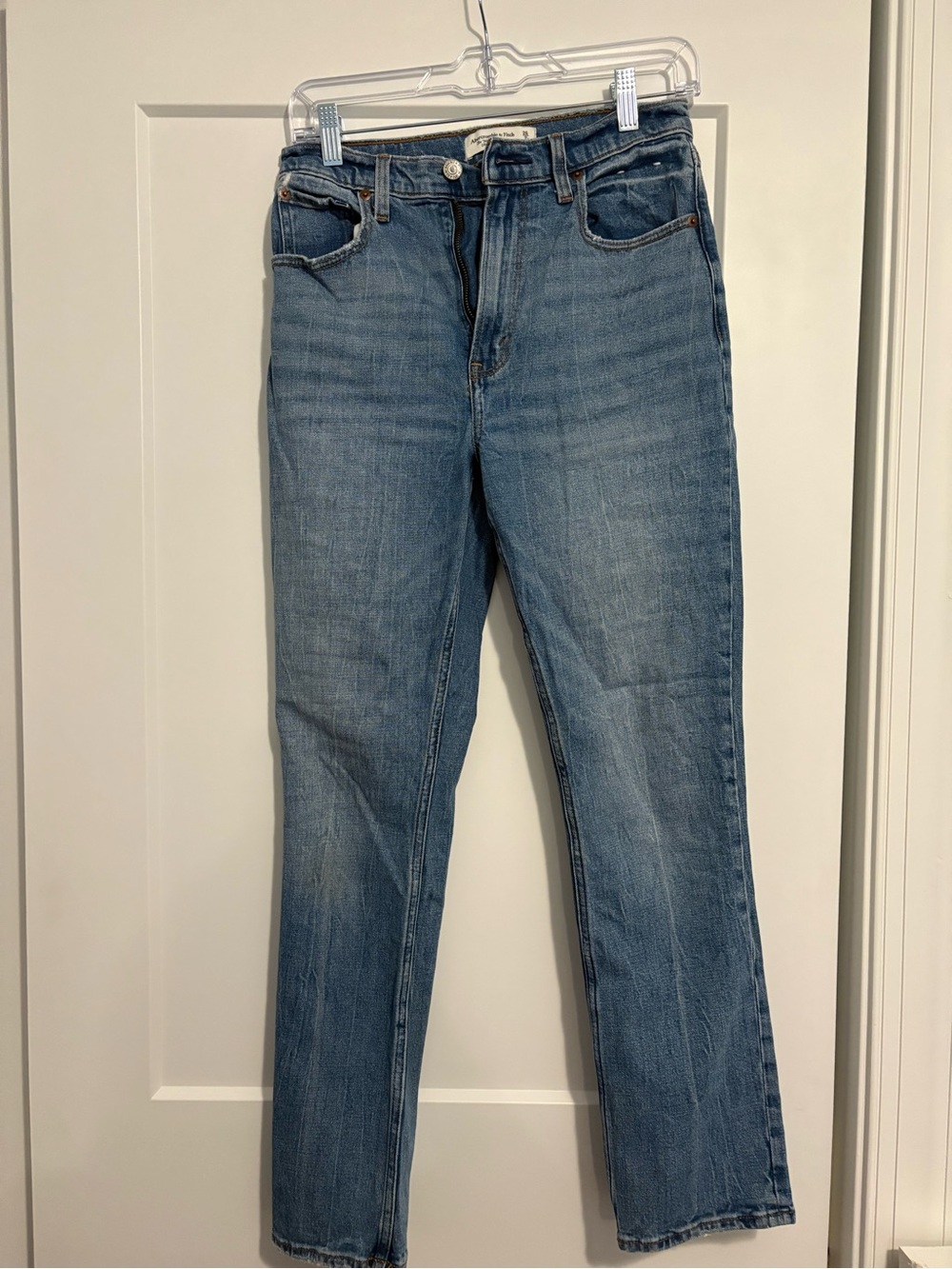 Abercrombie & Fitch Straight Leg Jeans - Medium Blue Wash
